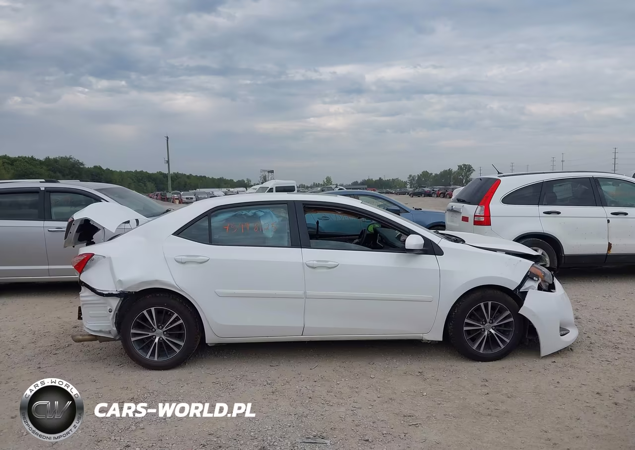 2019 Toyota Corolla Le VIN:2T1BURHE8KC138475 - 14
