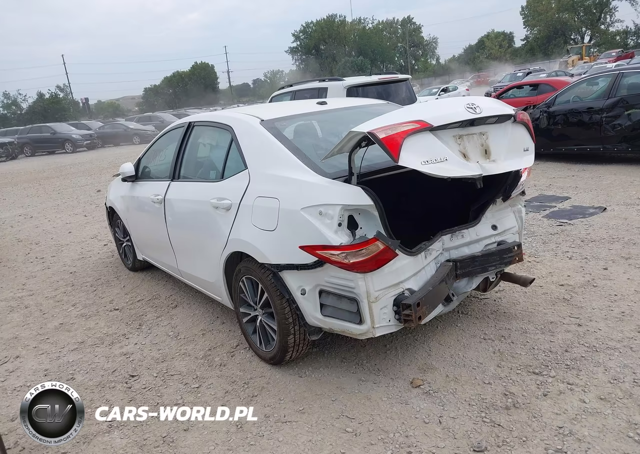 2019 Toyota Corolla Le VIN:2T1BURHE8KC138475 - 3