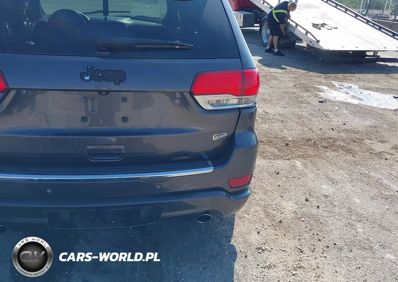 2014 Jeep Grand Cherokee Overland VIN:1C4RJFCGXEC523015 - 17