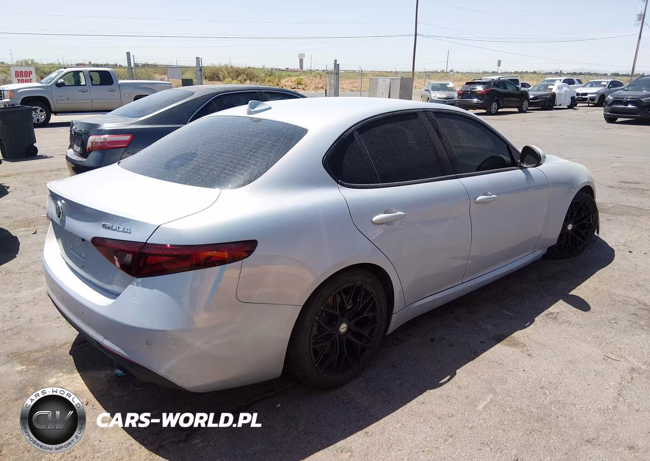 2022 Alfa Romeo Giulia Sprint Rwd VIN:ZARFAMAN8N7660543 - 4