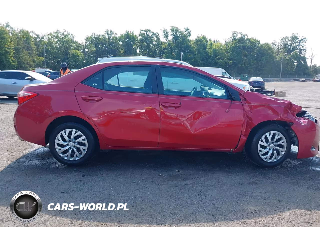 2019 Toyota Corolla Le VIN:2T1BURHE6KC210466 - 13