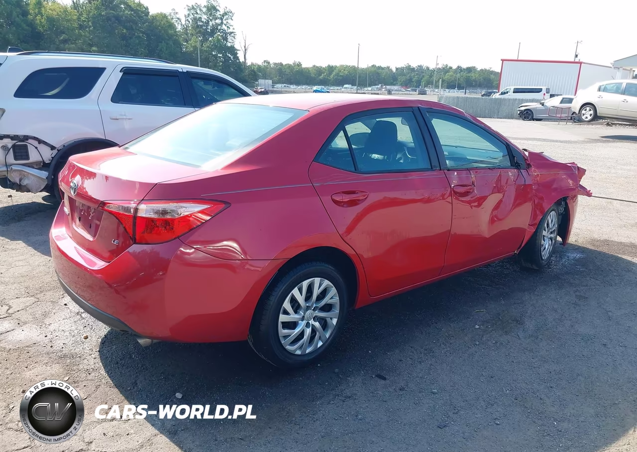 2019 Toyota Corolla Le VIN:2T1BURHE6KC210466 - 4