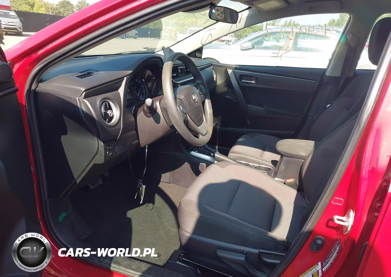 2019 Toyota Corolla Le VIN:2T1BURHE6KC210466 - 5