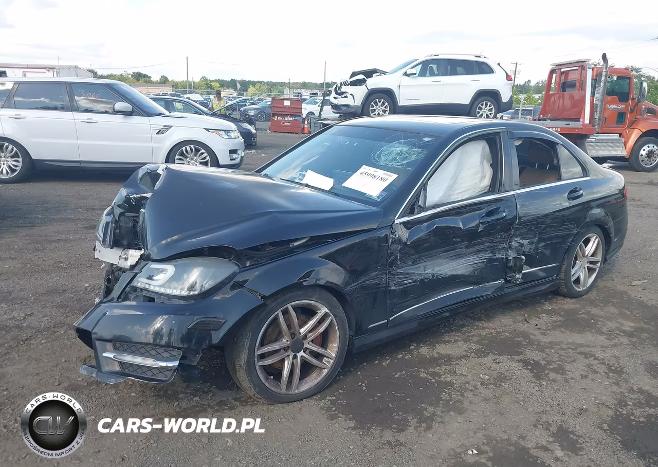 2012 Mercedes-Benz C 300 Luxury 4Matic-Sport 4Matic VIN:WDDGF8BB6CA684440 - 2