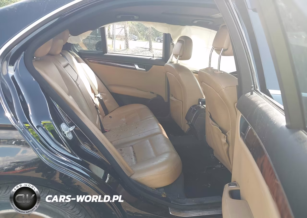 2012 Mercedes-Benz C 300 Luxury 4Matic-Sport 4Matic VIN:WDDGF8BB6CA684440 - 8
