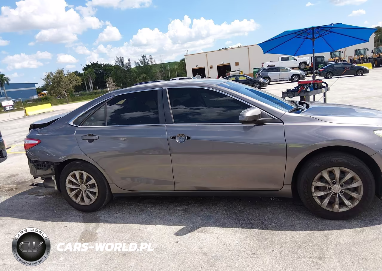 2016 Toyota Camry Le VIN:4T1BF1FKXGU161363 - 13
