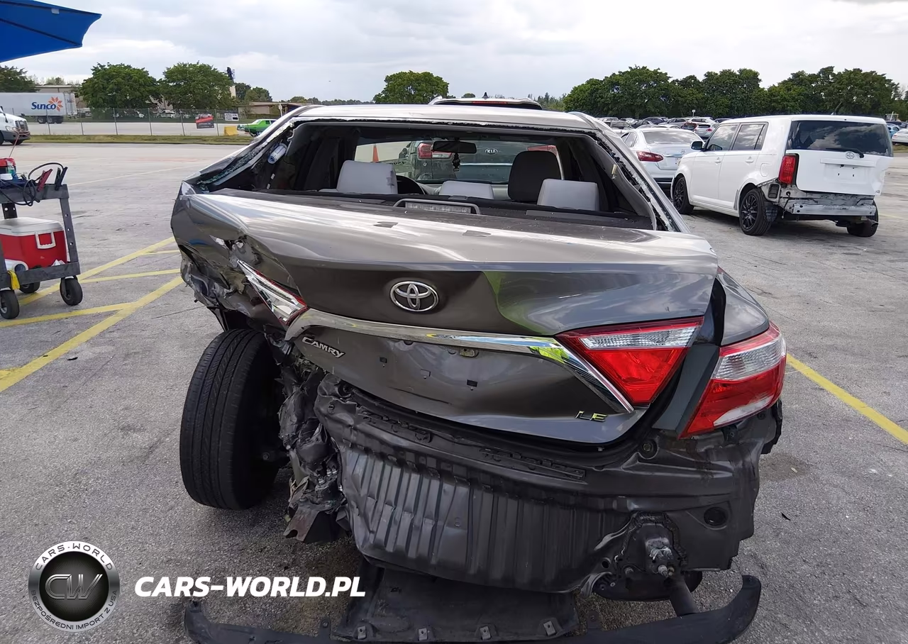 2016 Toyota Camry Le VIN:4T1BF1FKXGU161363 - 16