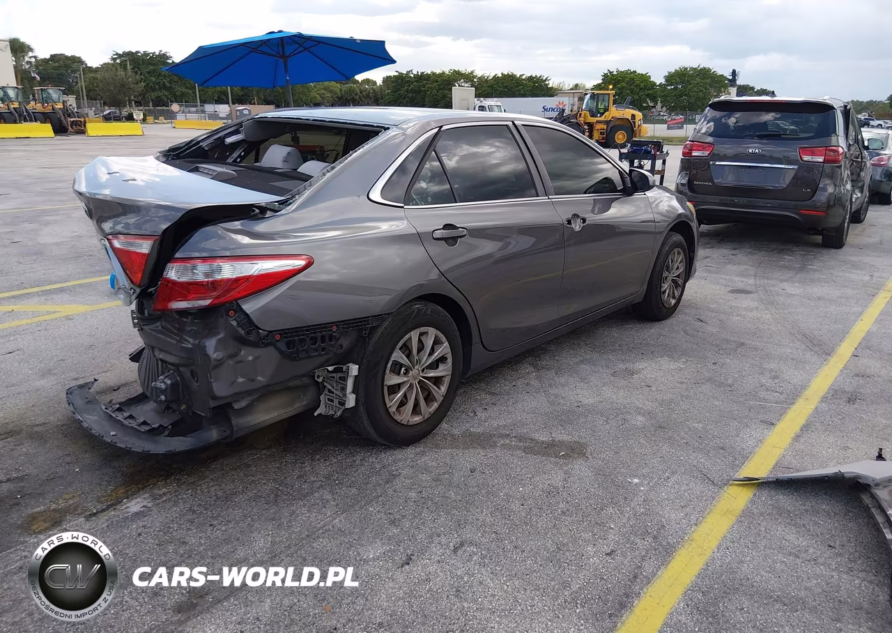2016 Toyota Camry Le VIN:4T1BF1FKXGU161363 - 4