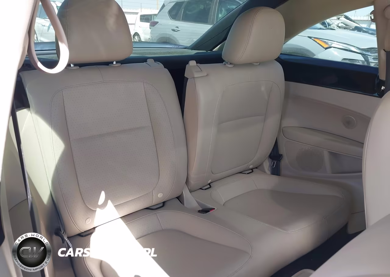 2019 Volkswagen Beetle 2.0T Se VIN:3VWJD7AT1KM712055 - 8