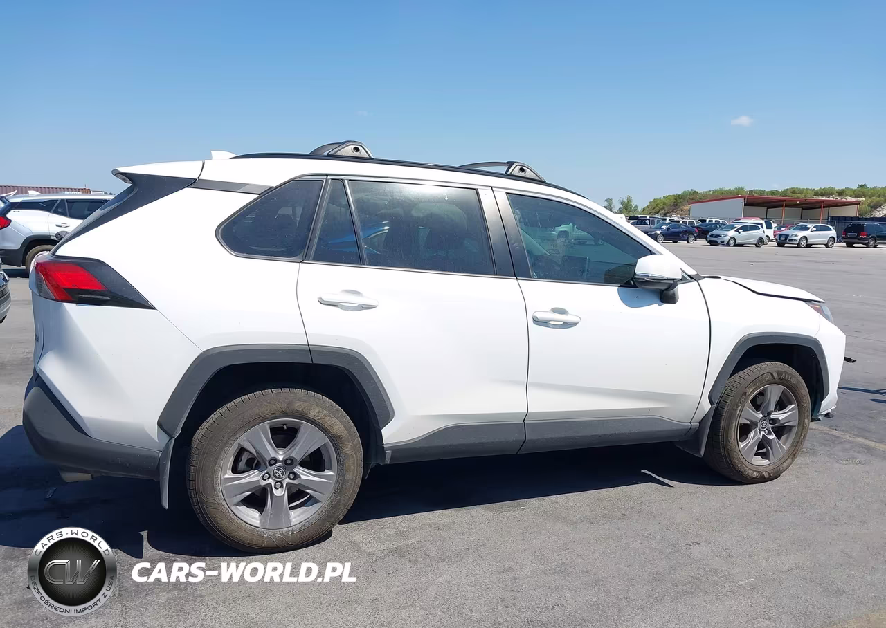 2024 Toyota Rav4 Xle VIN:2T3W1RFV2RW307581 - 14