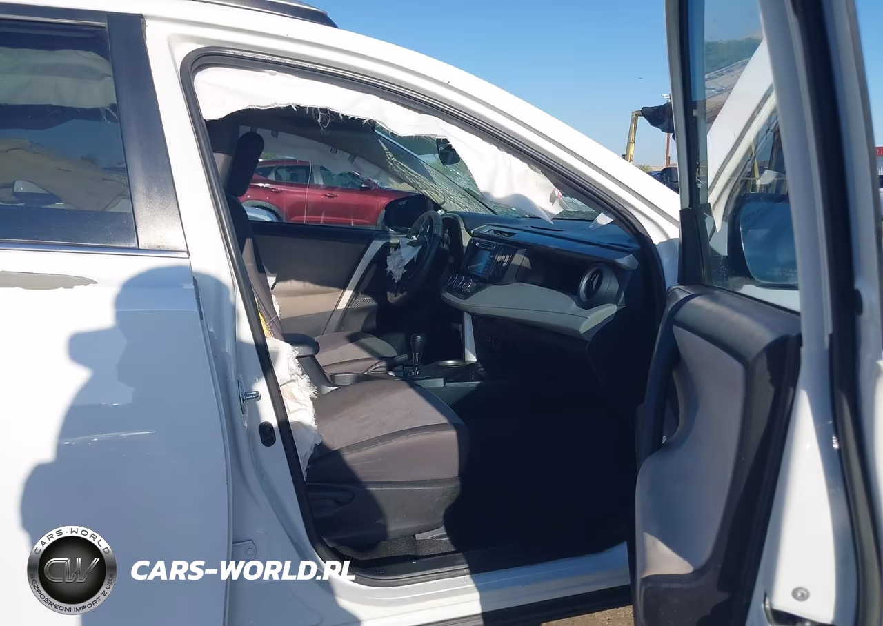 2015 Toyota Rav4 Le VIN:2T3ZFREV6FW177493 - 5