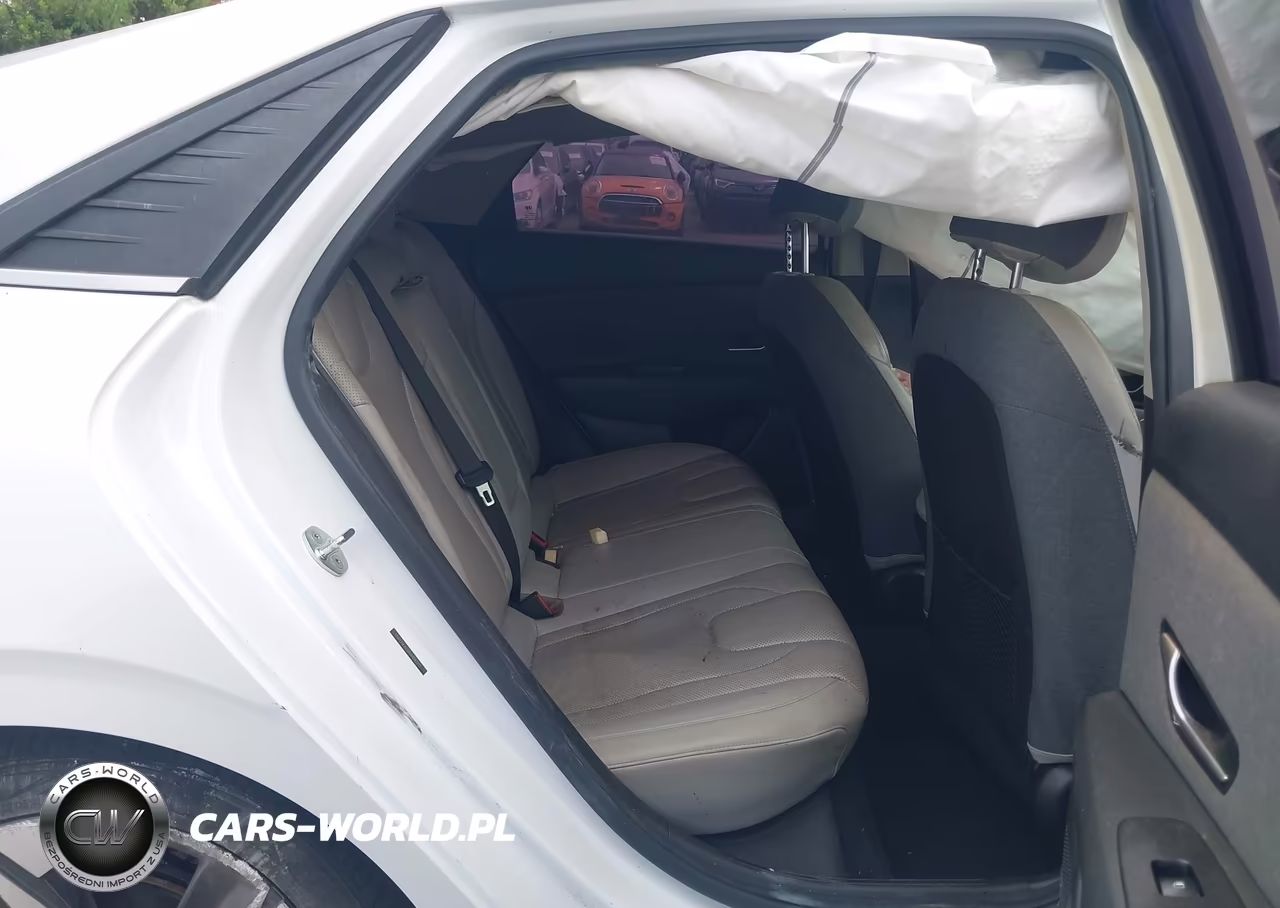 2021 Hyundai Elantra Limited VIN:5NPLP4AG0MH042222 - 8