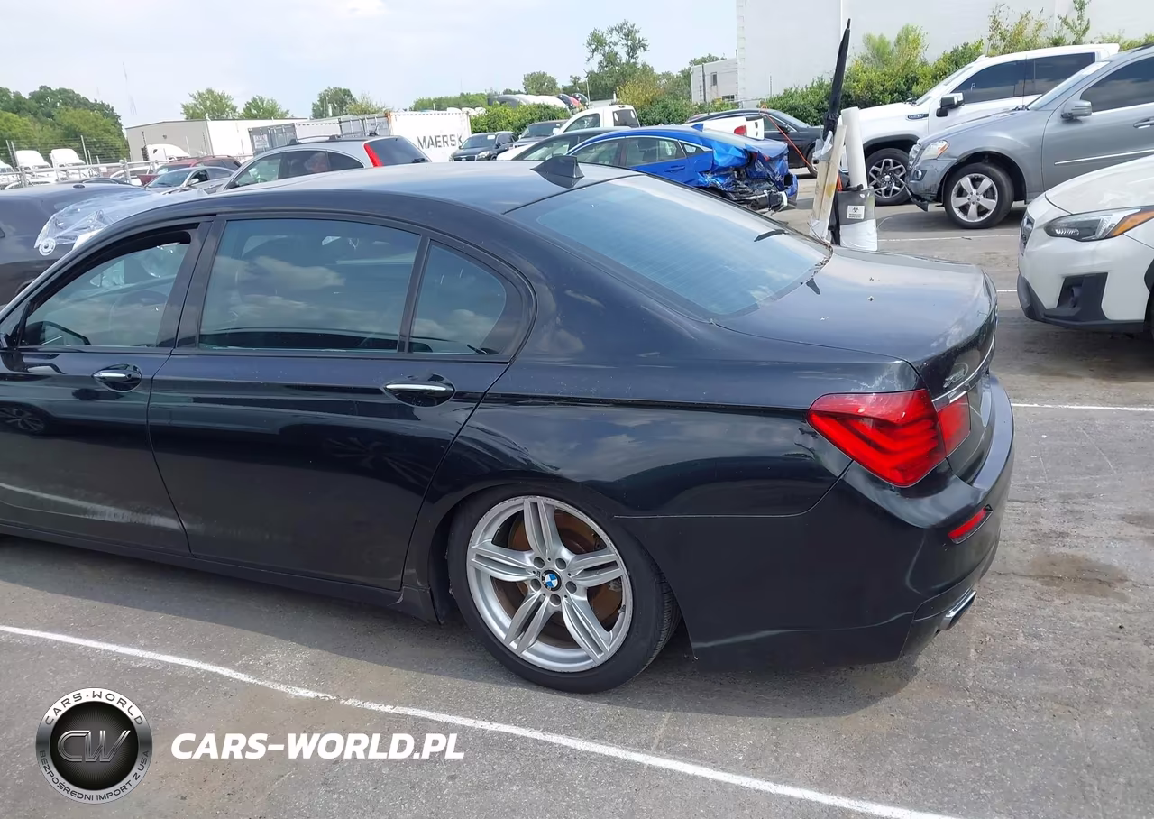 2013 BMW 750Li xDrive VIN:WBAYF8C58DDE59024 - 14