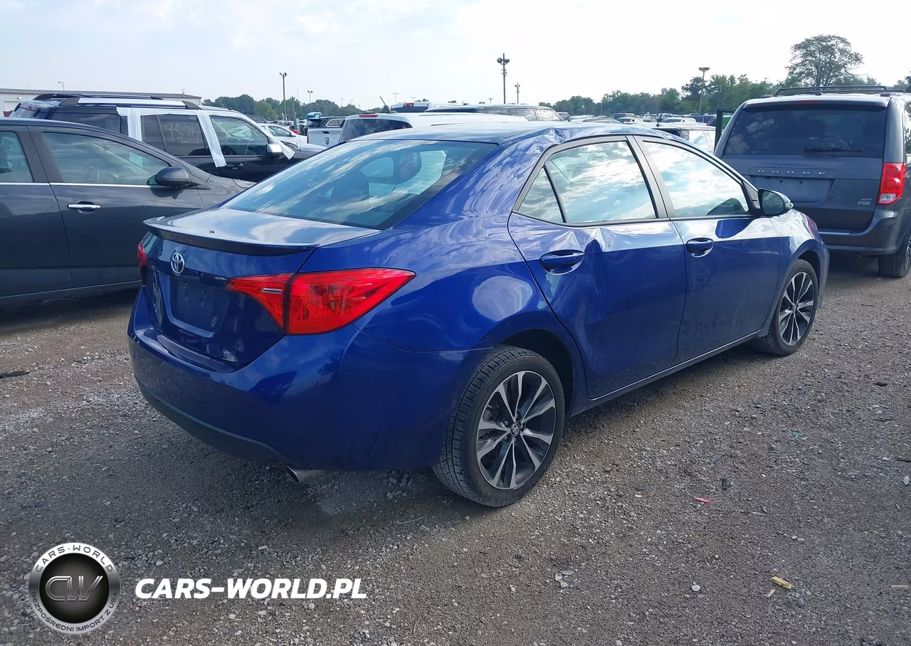 2017 Toyota Corolla Se VIN:2T1BURHE7HC755830 - 4