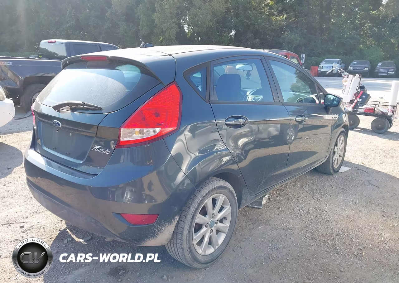 2011 Ford Fiesta Se VIN:3FADP4EJ9BM151396 - 4