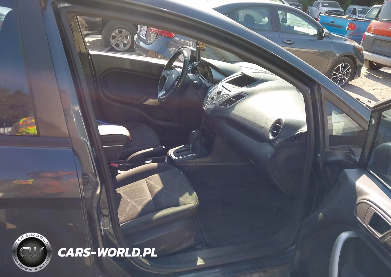 2011 Ford Fiesta Se VIN:3FADP4EJ9BM151396 - 5