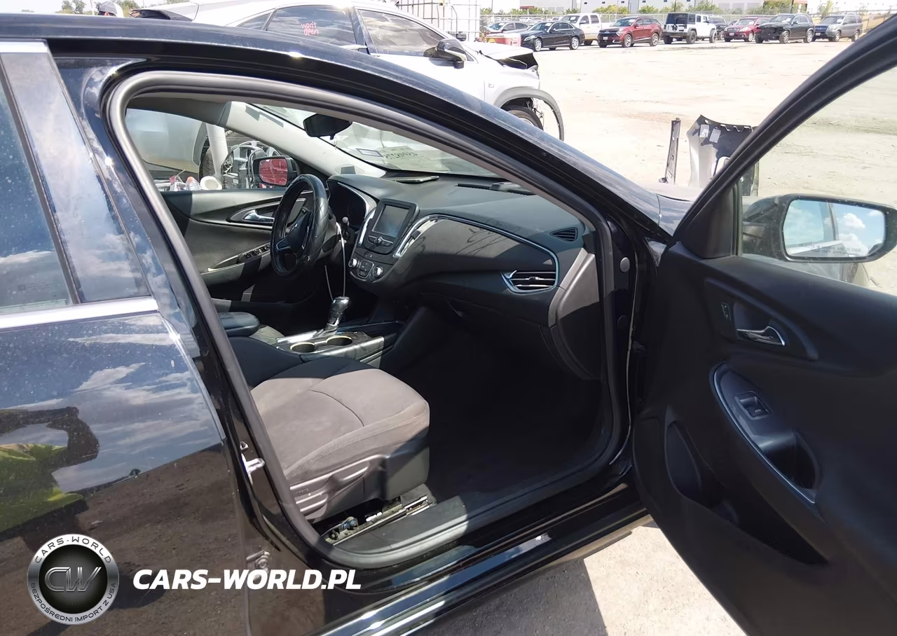 2018 Chevrolet Malibu Lt VIN:1G1ZD5ST0JF244870 - 5