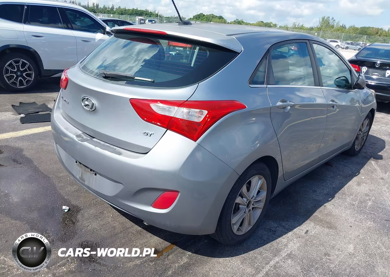 2015 Hyundai Elantra Gt VIN:KMHD35LH4FU243234 - 4