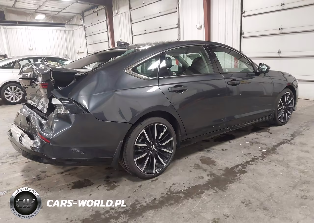 2024 Honda Accord Hybrid Touring VIN:1HGCY2F88RA046733 - 4