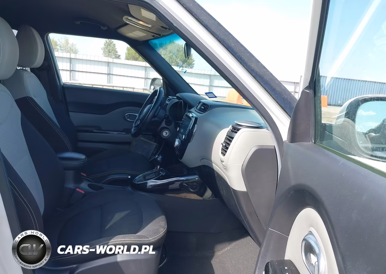 2016 Kia Soul + VIN:KNDJP3A59G7409871 - 5
