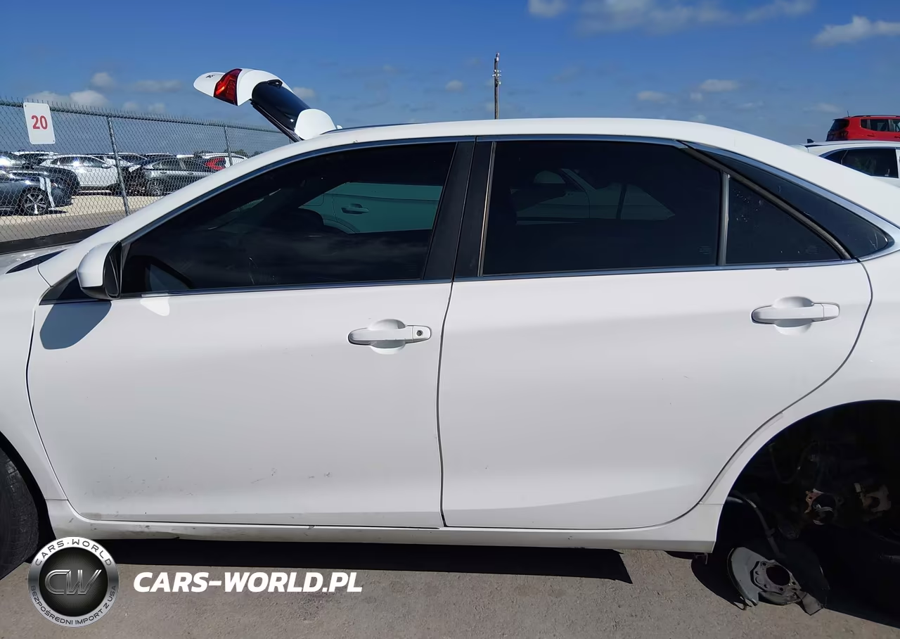 2015 Toyota Camry Se VIN:4T1BF1FK8FU480260 - 14