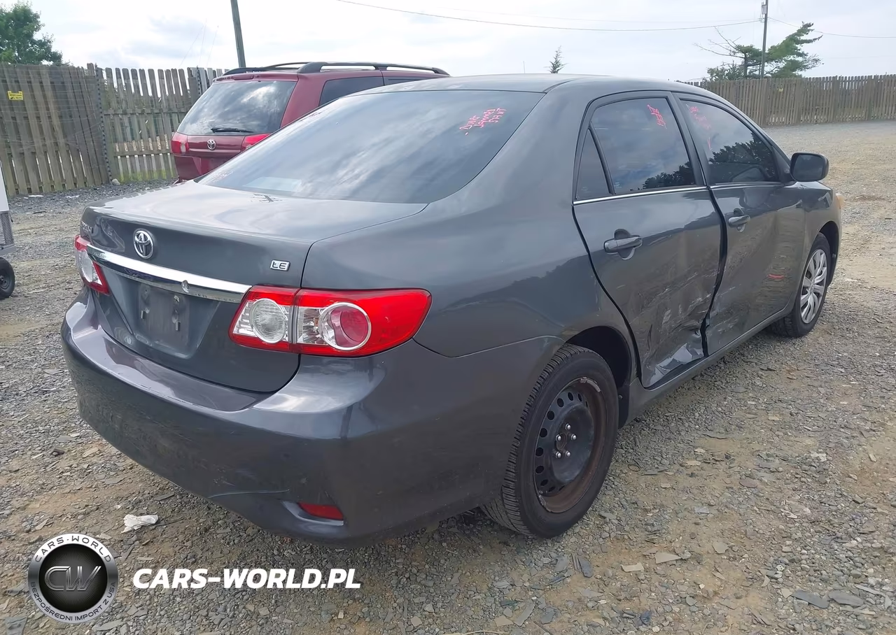 2013 Toyota Corolla Le VIN:2T1BU4EE0DC970404 - 4
