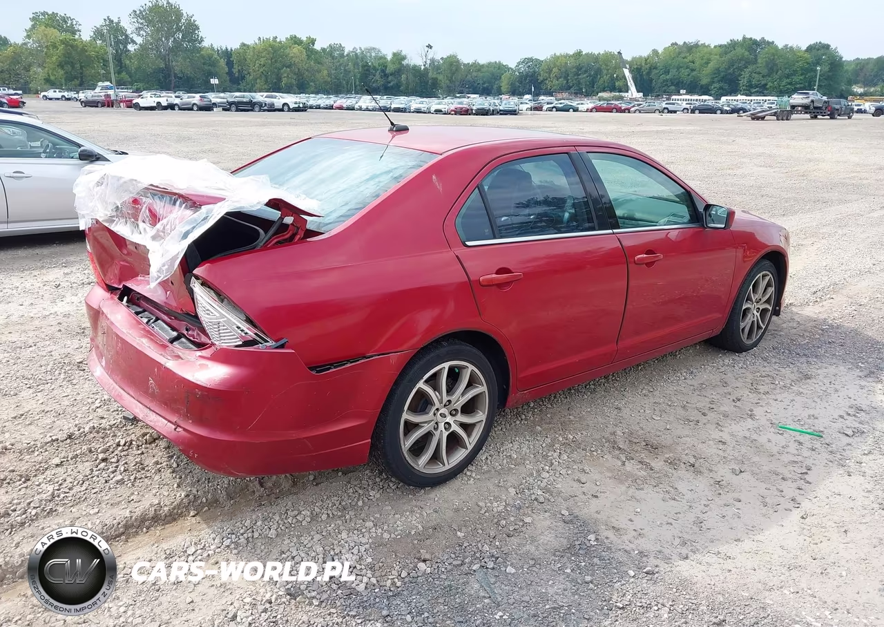 2010 Ford Fusion Se VIN:3FAHP0HA3AR231896 - 4