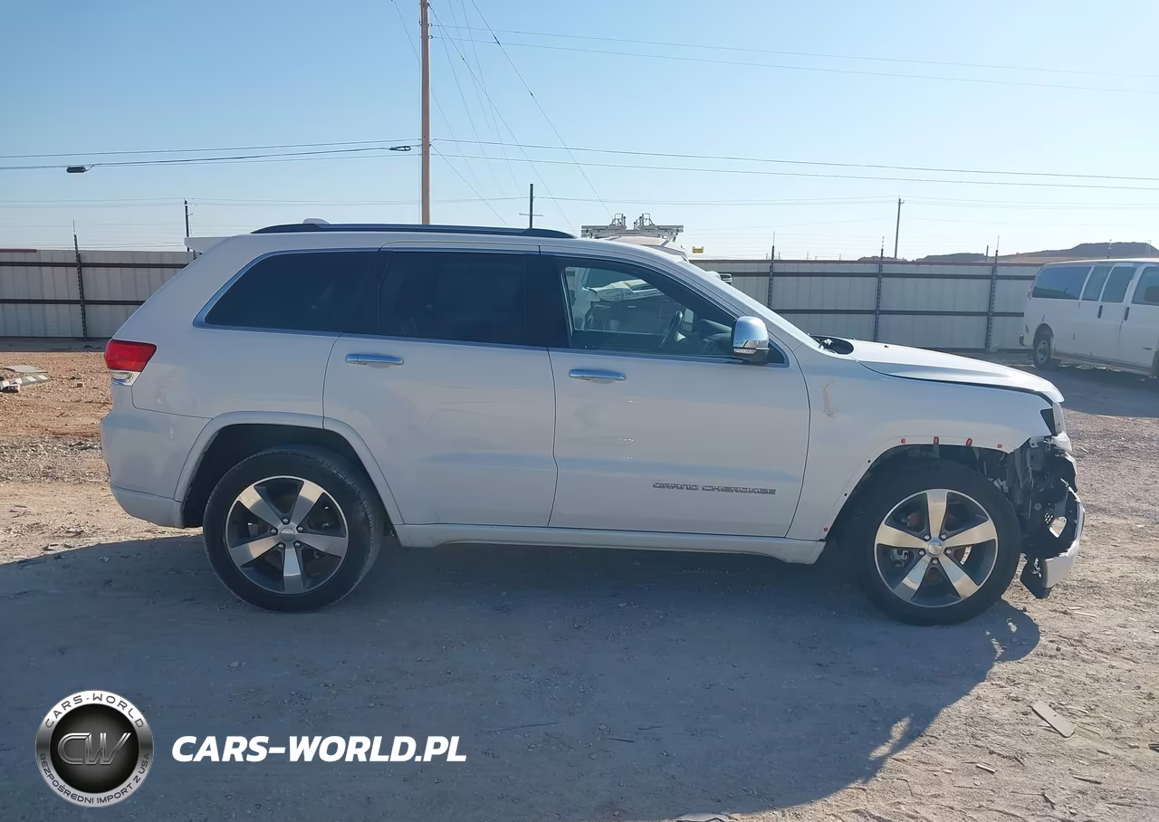 2016 Jeep Grand Cherokee Overland VIN:1C4RJECG3GC335935 - 14