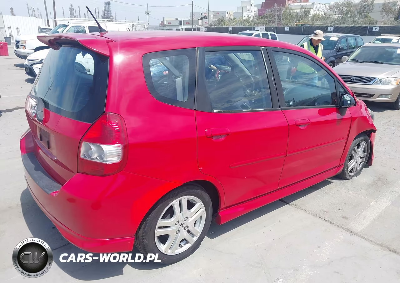 2008 Honda Fit Sport VIN:JHMGD386X8S038539 - 4