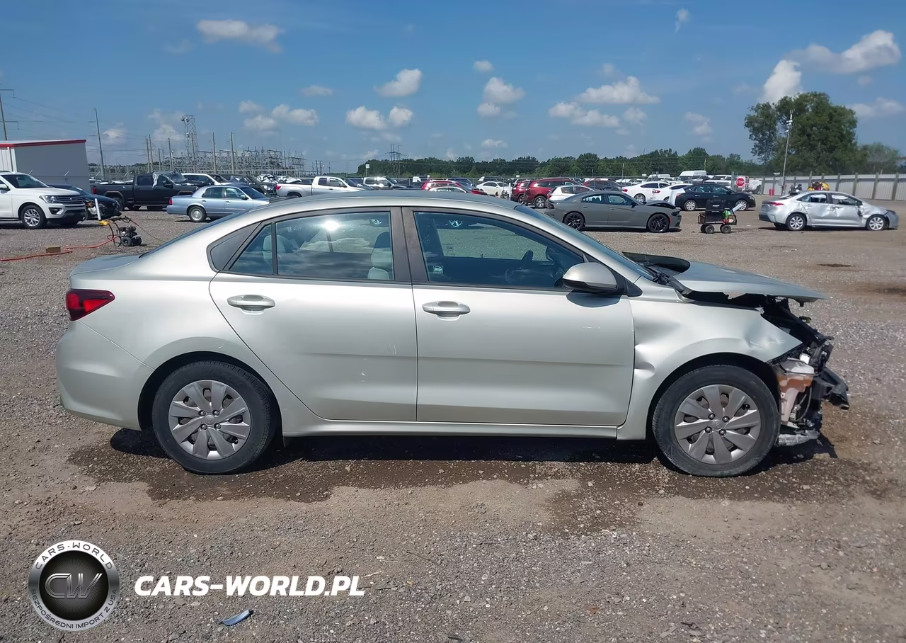 2018 Kia Rio S VIN:3KPA24AB6JE079043 - 14