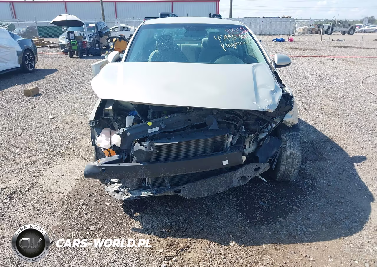 2018 Kia Rio S VIN:3KPA24AB6JE079043 - 6