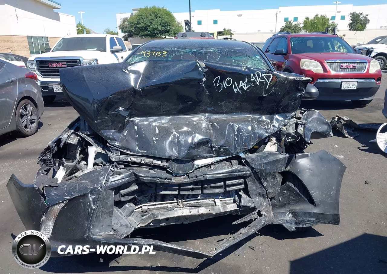 2015 Toyota Camry Le VIN:4T4BF1FK5FR496213 - 12