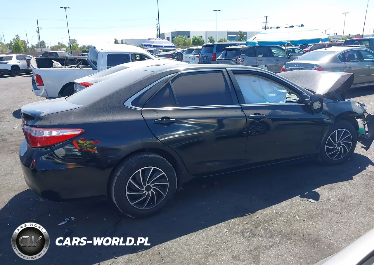 2015 Toyota Camry Le VIN:4T4BF1FK5FR496213 - 13