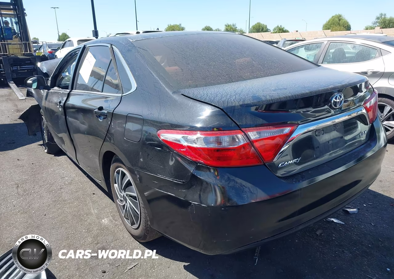 2015 Toyota Camry Le VIN:4T4BF1FK5FR496213 - 3