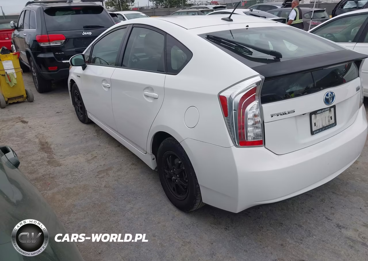 2012 Toyota Prius Three VIN:JTDKN3DU4C5477515 - 3