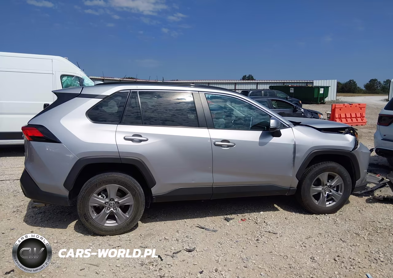 2024 Toyota Rav4 Xle VIN:2T3W1RFV0RW316411 - 13