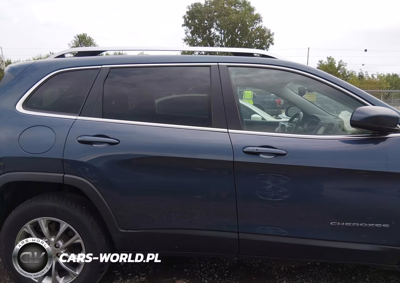 2021 Jeep Cherokee Latitude Lux 4X4 VIN:1C4PJMMXXMD131106 - 13