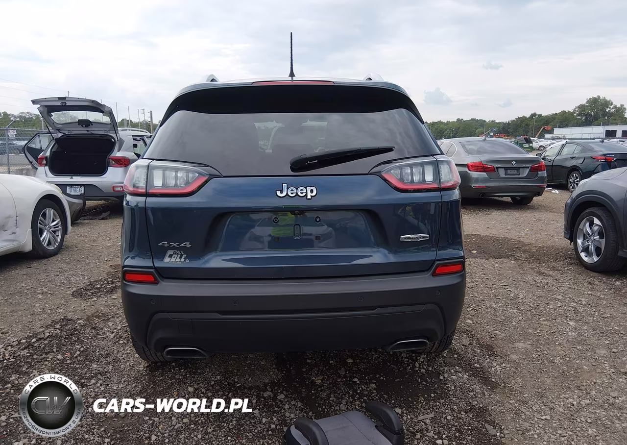 2021 Jeep Cherokee Latitude Lux 4X4 VIN:1C4PJMMXXMD131106 - 16