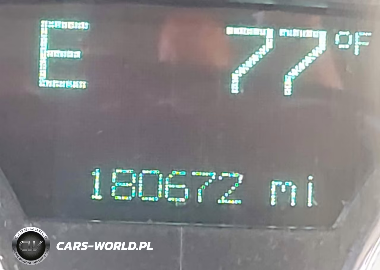 2007 Chrysler 300C VIN:2C3KA63H07H889239 - 16