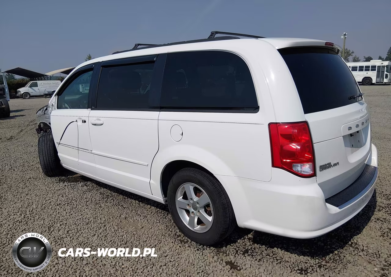 2012 Dodge Grand Caravan Sxt VIN:2C4RDGCG3CR303779 - 3