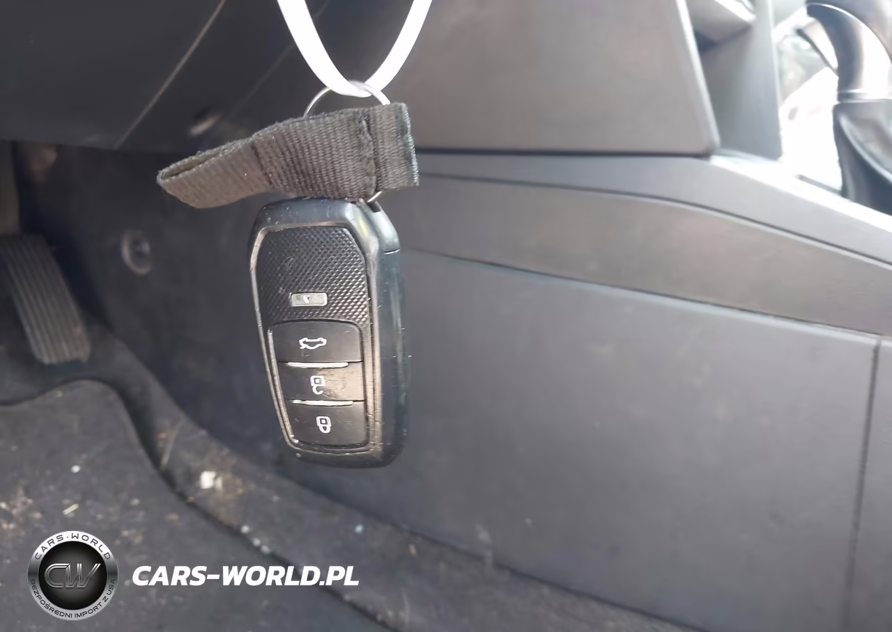 2019 Hyundai Elantra Value Edition VIN:5NPD84LF3KH463063 - 11