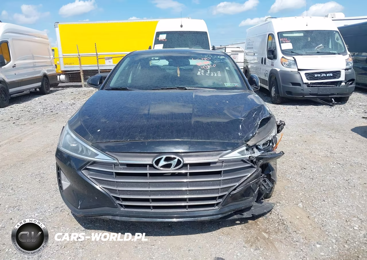 2019 Hyundai Elantra Value Edition VIN:5NPD84LF3KH463063 - 12