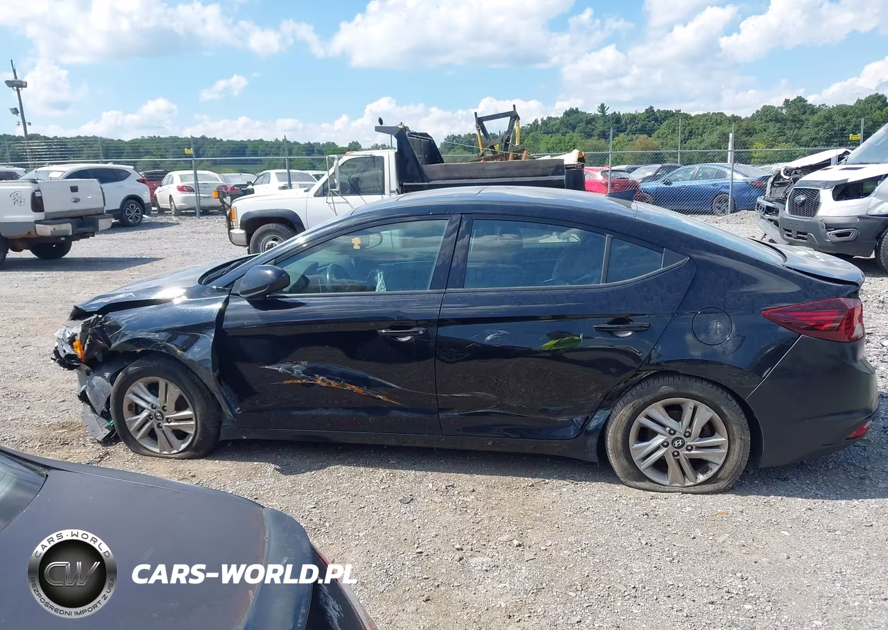 2019 Hyundai Elantra Value Edition VIN:5NPD84LF3KH463063 - 14