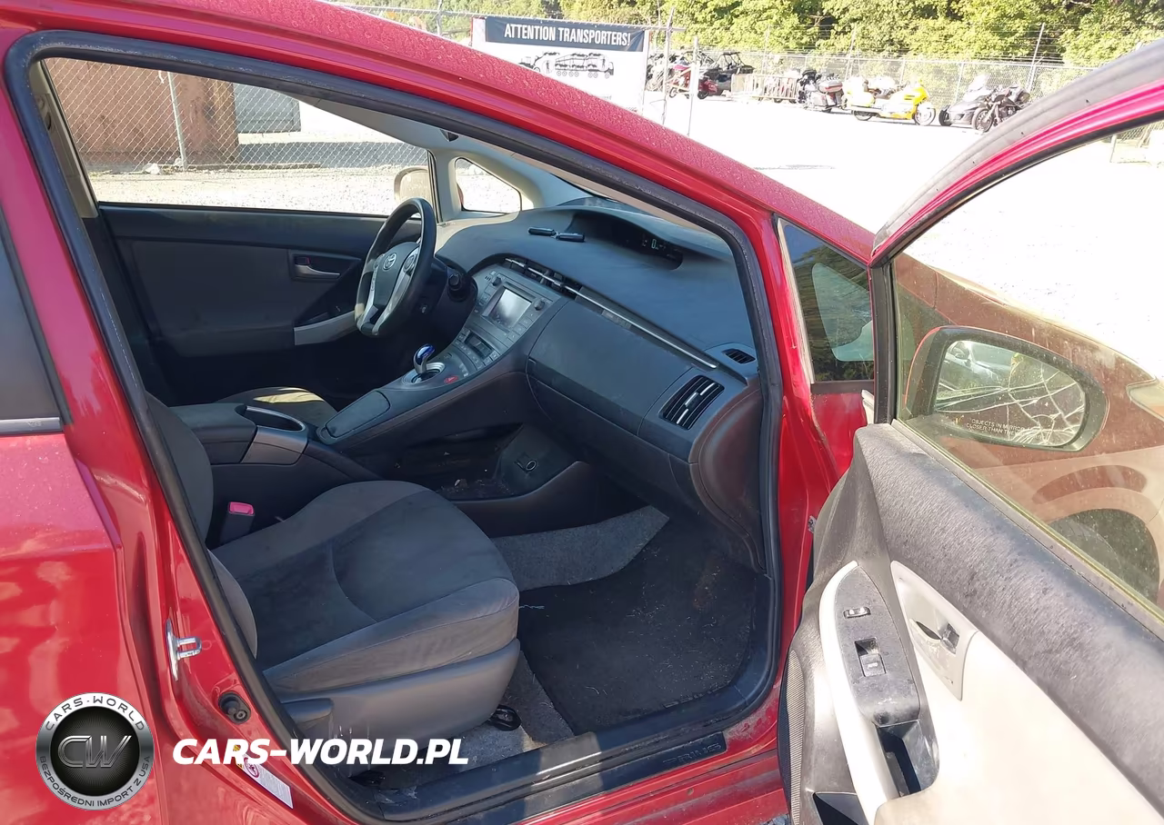 2012 Toyota Prius Two VIN:JTDKN3DUXC5466373 - 5