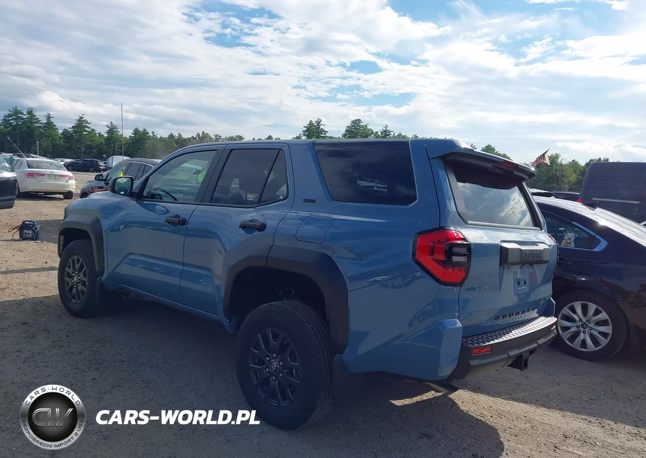 2026 Toyota 4Runner Sr5 VIN:JTEVA5BR6T5135773 - 3