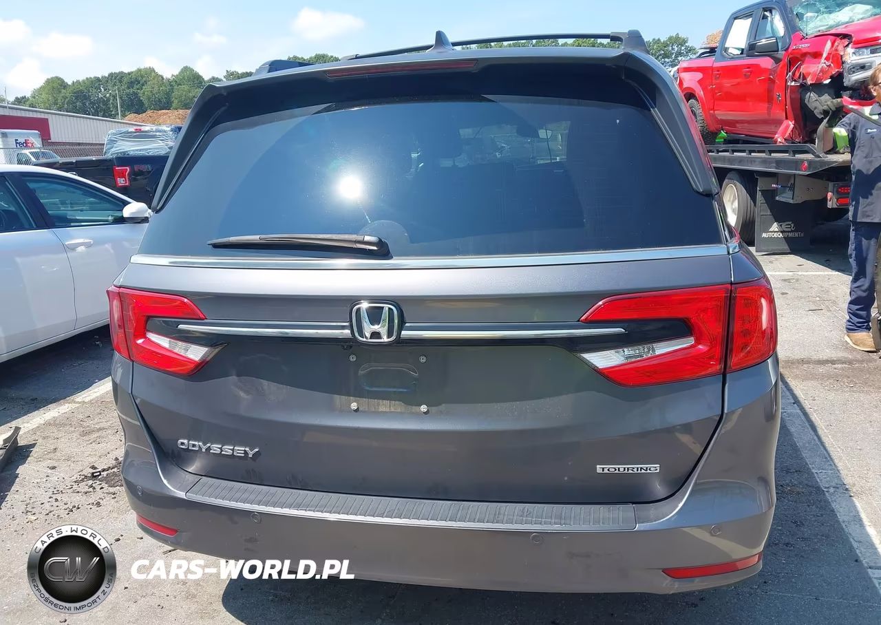 2024 Honda Odyssey Touring VIN:5FNRL6H86RB000921 - 17