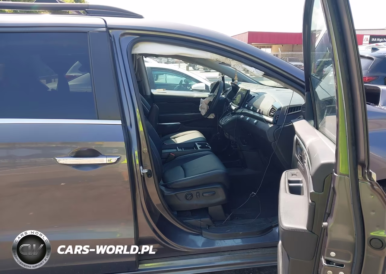 2024 Honda Odyssey Touring VIN:5FNRL6H86RB000921 - 5