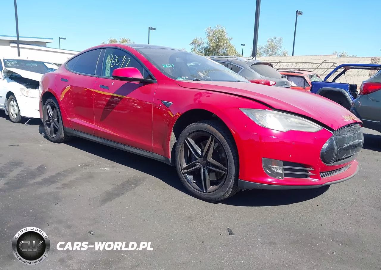 2013 Tesla Model S Performance