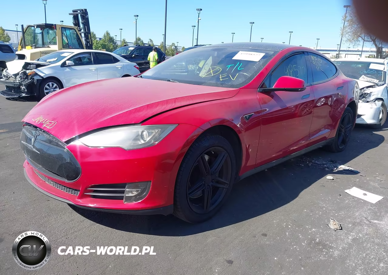 2013 Tesla Model S Performance VIN:5YJSA1DP0DFP09635 - 2