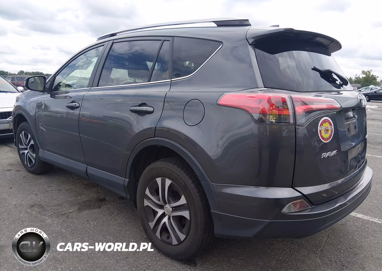 2017 Toyota Rav4 Le VIN:JTMZFREV3HJ711311 - 3